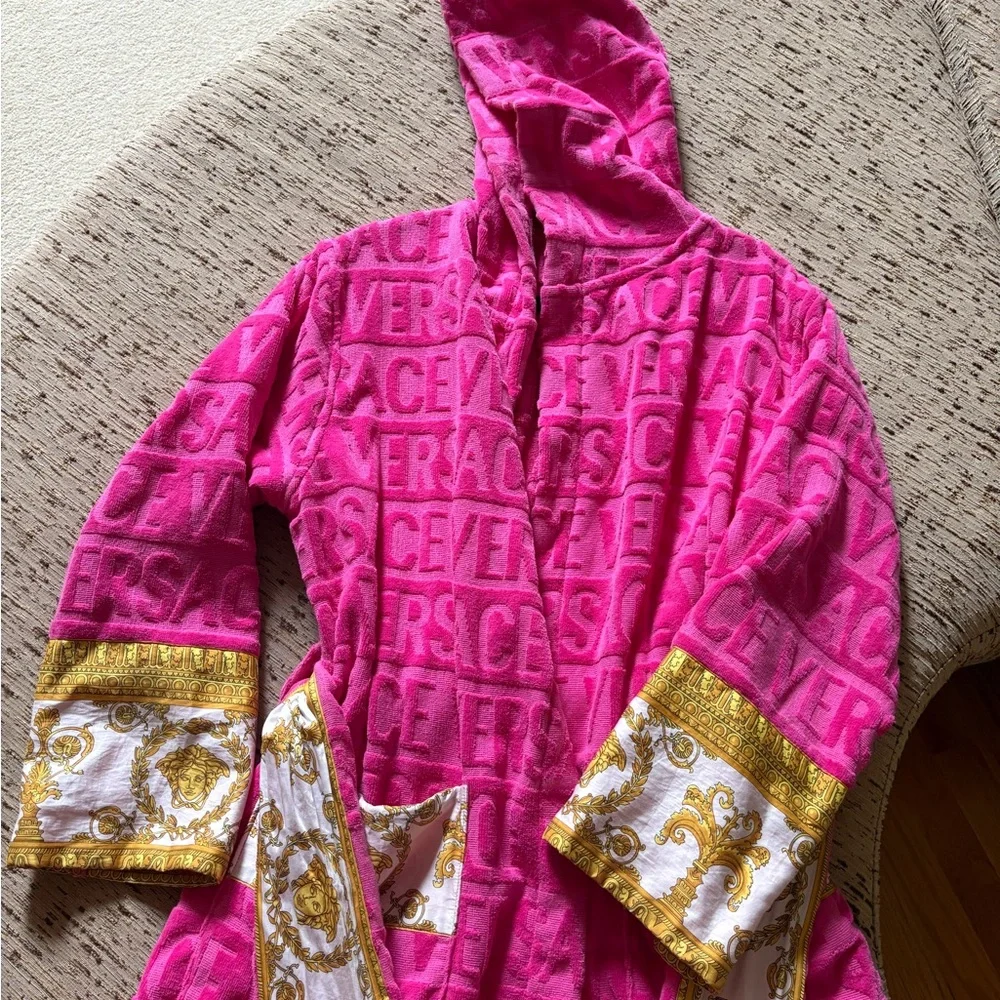 Versace Baroque Short Bathrobe - Picture 2 of 4